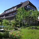 Beautiful In A Black Forest House With Conservatory بيرنو ام سشوارتزال