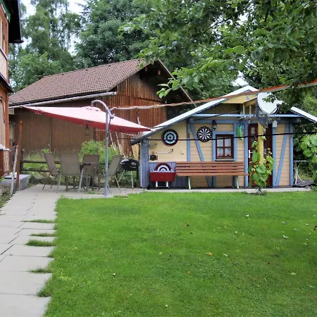 Beautiful In A Black Forest House With Conservatory شقة