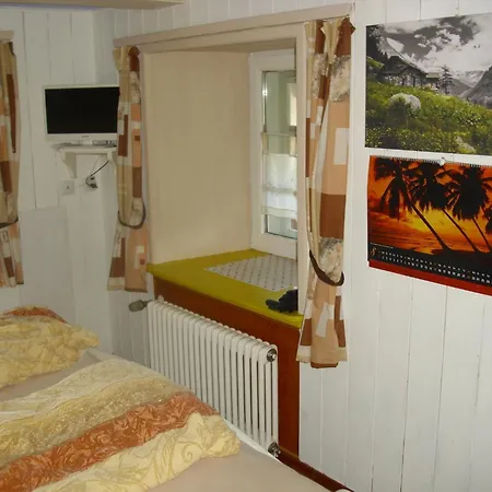 Beautiful In A Black Forest House With Conservatory 아파트 *