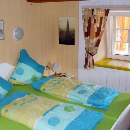 아파트 Beautiful In A Black Forest House With Conservatory *