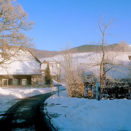 Beautiful In A Black Forest House With Conservatory 아파트 *
