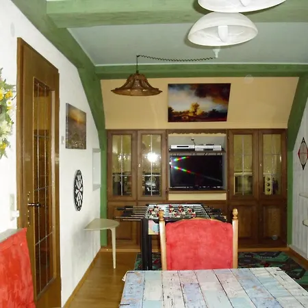 아파트 Beautiful In A Black Forest House With Conservatory *