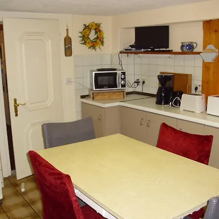 Beautiful In A Black Forest House With Conservatory Apartamento *